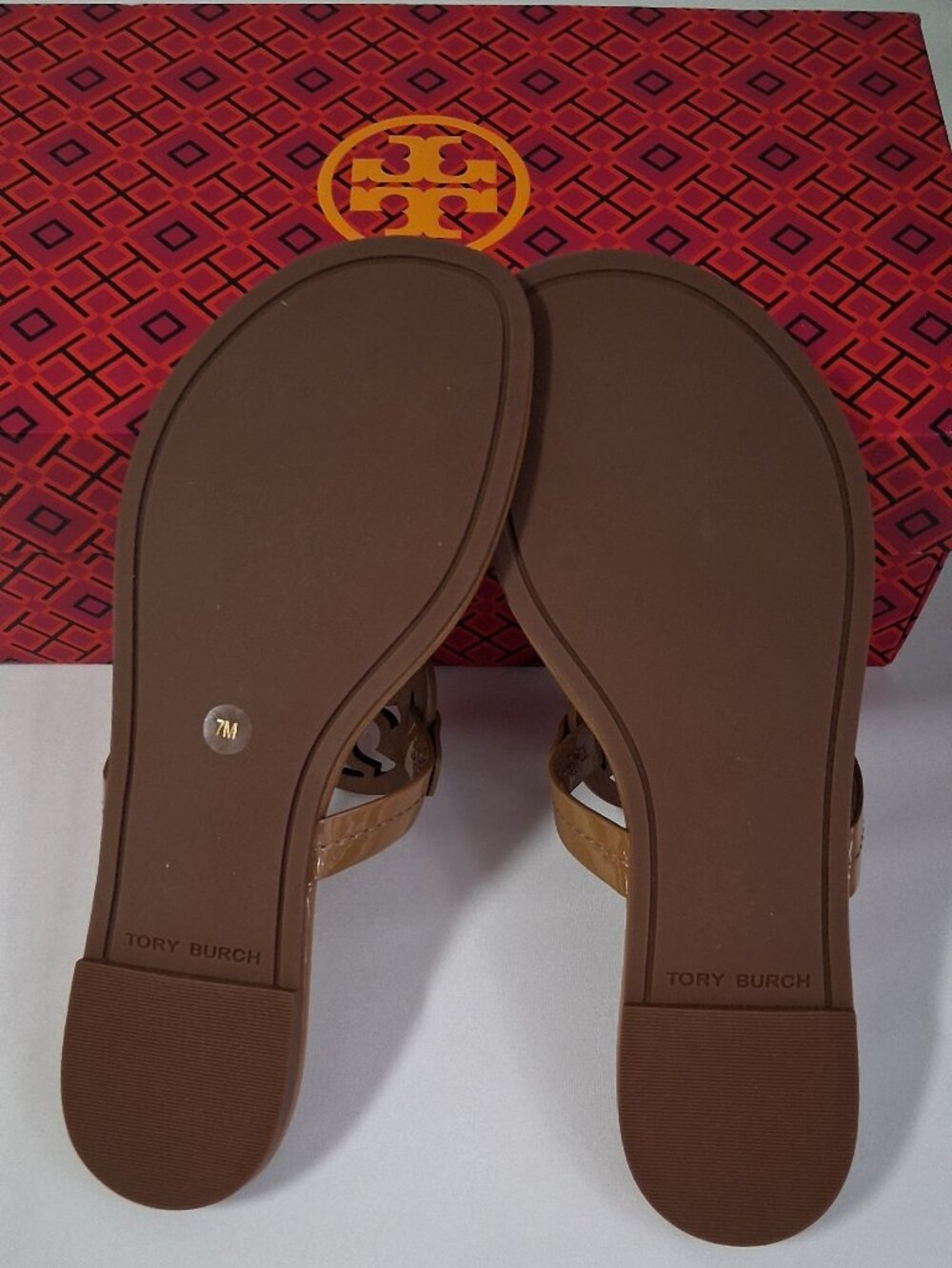 Tory Burch Miller Patent Leather Sandals Color: Tan Size: 7 NEW - Picture 4 of 7